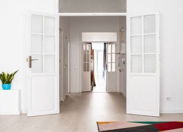 Porte intérieure : comment allier esthétique et isolation phonique ? Mulhouse